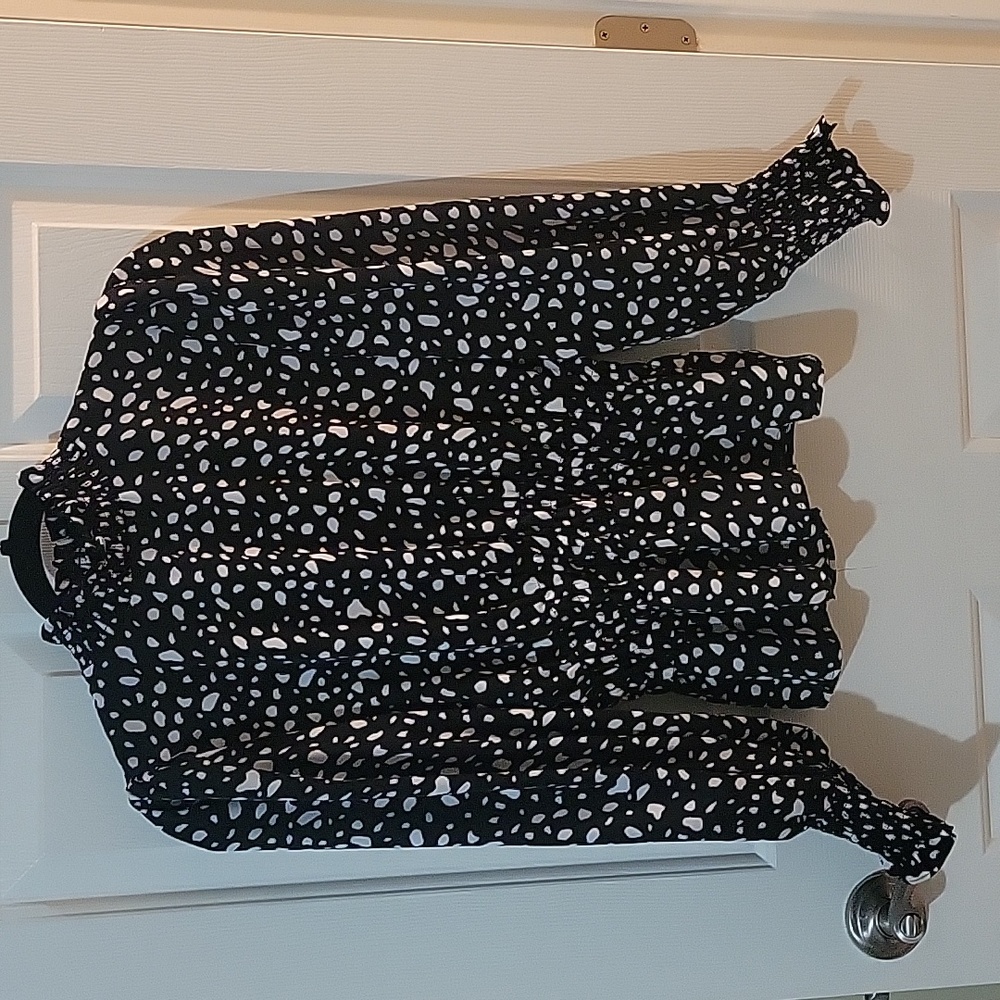 Adlib Black & Ivory White smock hem boutique blouse Size Small